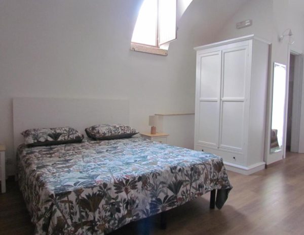 camera-matrimoniale-con-balcone (10)